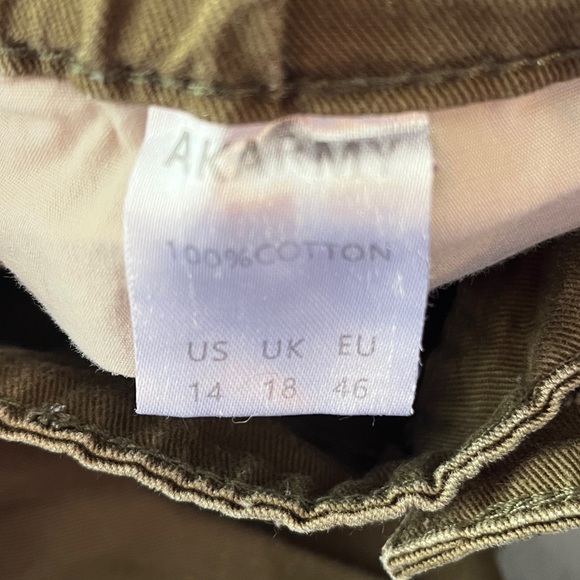 Pants from Akarmy! Size 14. Great condition. Army Green. - Picture 3 of 3